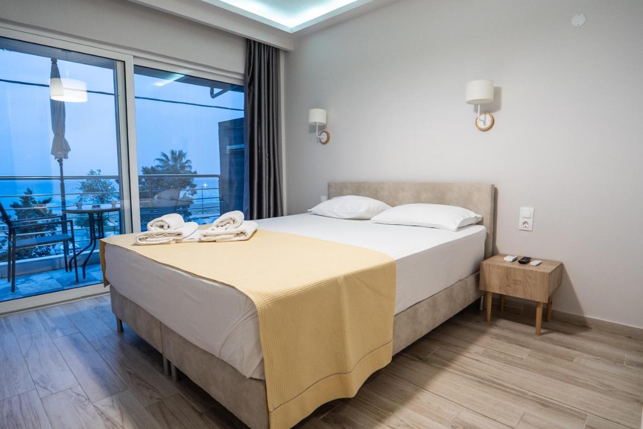 Nikolaidis Apartments ネア・プラギア エクステリア 写真