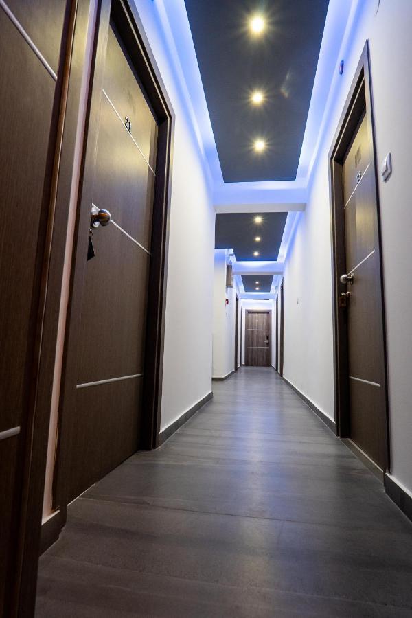 Nikolaidis Apartments ネア・プラギア エクステリア 写真