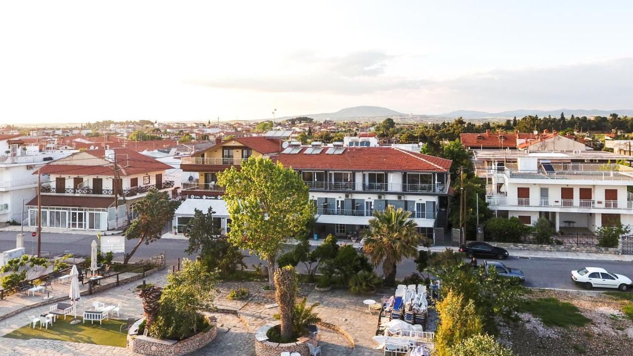 Nikolaidis Apartments ネア・プラギア エクステリア 写真